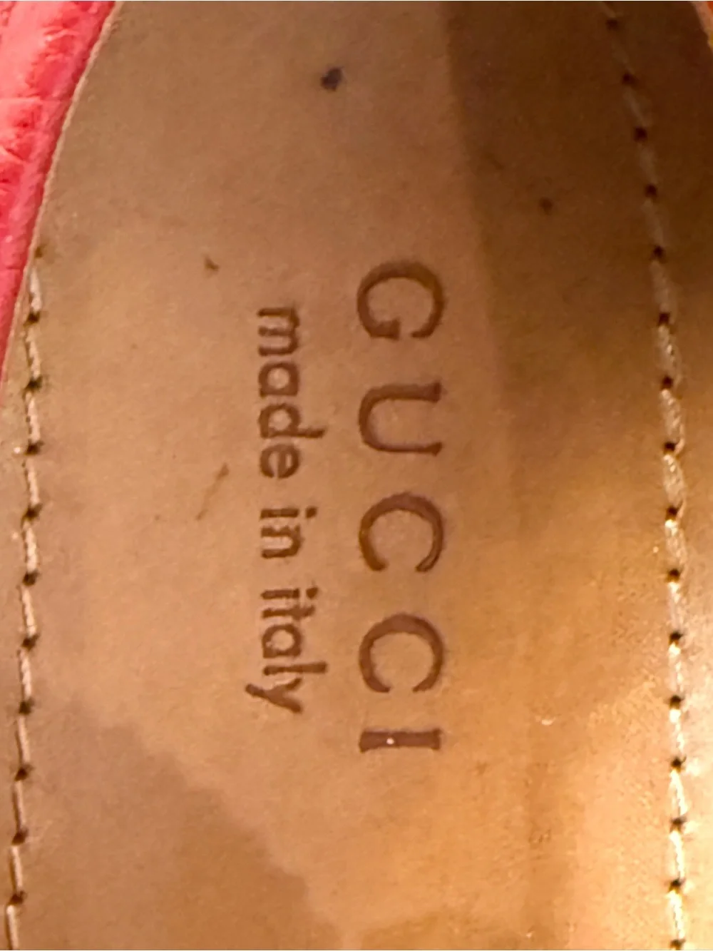 Gucci 322741 Red Pebbled driving loafers size 7 men’s. Excellent condition